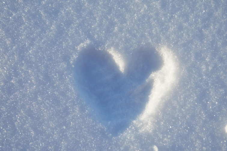 hjerte i snøen